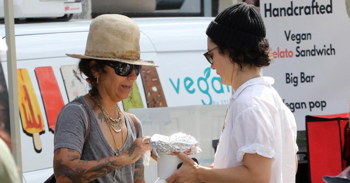 sara gilbert linda perry finalize divorce five years after filing