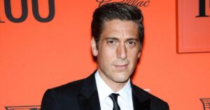 David Muir's Clothespin Snafu 'Embarrassed' ABC Insiders After Wildfire Coverage