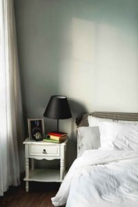 10 Small Master Bedroom Decorating Ideas: Maximizing Space and Style