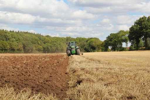 How Sustainable Agriculture Benefits from Efficient Logistics