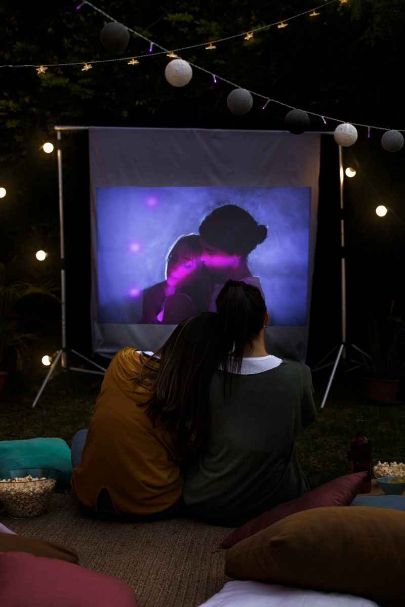 Outdoor Projector Screen Transforming Your Backyard into a Cinematic Experience