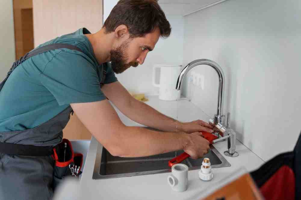 How to Detect Plumbing Problems Early With Help From Experts