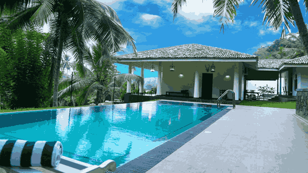Turn Your Outdoor Space into a Dreamy Poolside Escape