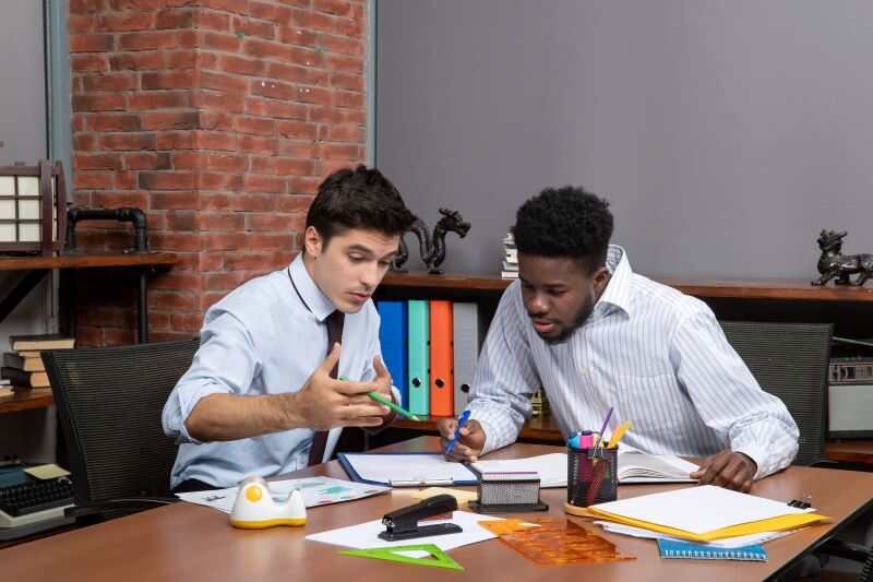 How Knowledge Management Tools Can Improve Efficiency and Productivity in the Workplace