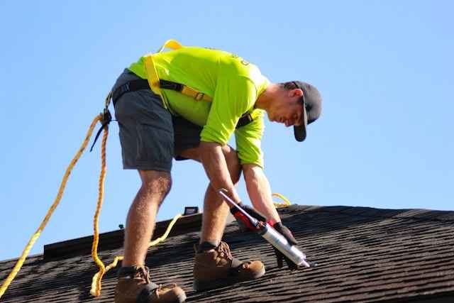 Seasonal Roof Cleaning: The Overlooked Step in Home Care