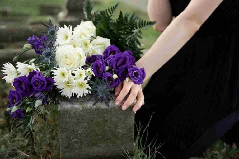 Follis and Sons Funeral Home Obituaries - HomeThreads.com
