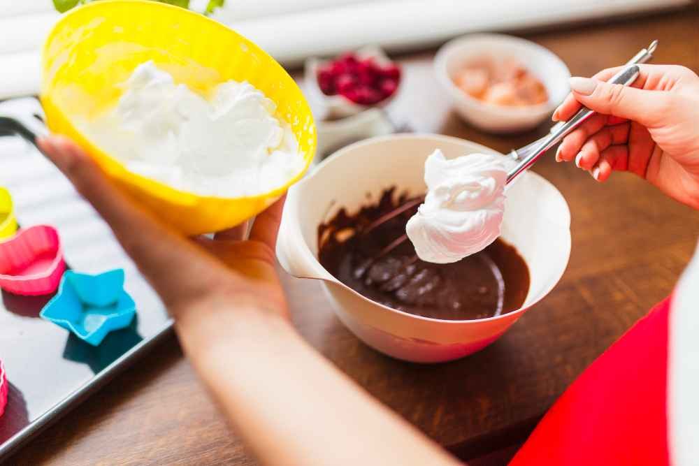 How to Make Ice Cream at Home Without Machine Easily