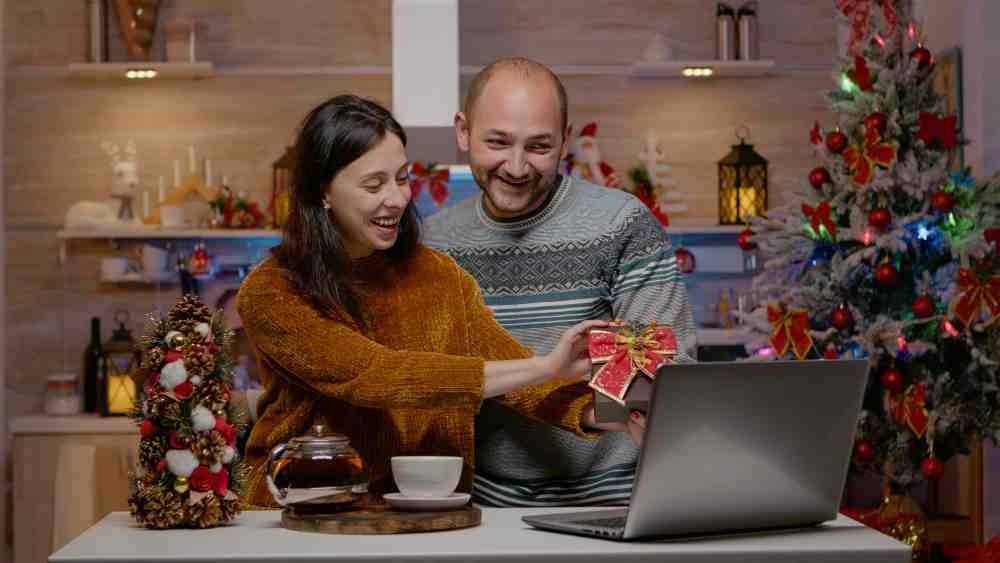Gifts for Someone Who Works from Home: The Ultimate Guide